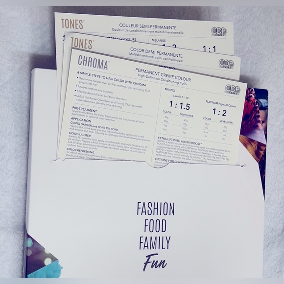 Aloxxi Color Swatch Book - Picture 8 of 8